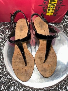 Vaneli Black Patent T-Strap Cork Footbed Sandals size 8N